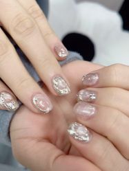 -芊屿芊浔美甲