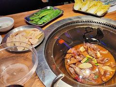 -山河屯铁锅炖·非遗东北菜(南山店)