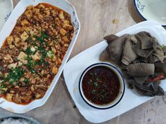 脑花豆腐-洪霞餐馆