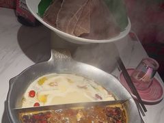 -九鼎轩脆毛肚火锅(三钢里店)
