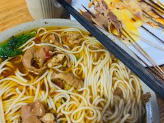 红烧肥肠米线-丁丁猫重庆小面(徐州路店)