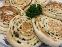 煎葱油饼-金华安大酒楼·老牌潮菜·粤式茶点(东方国际店)