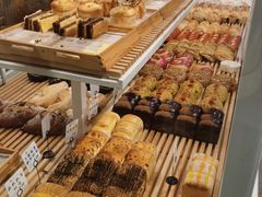 -焙丽拾光(麦凯乐直营店)