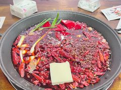 -黄潇洒老火锅(九眼桥宏济巷店)