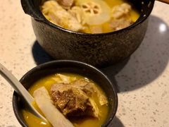 酸木瓜炖牛腩-半山腰·云南菜(侨福芳草地店)