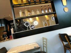 -必胜客(武汉欢乐谷店)
