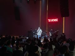 -TZ House音乐现场(来福士中心店)