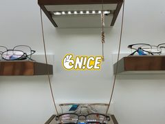 -翰佐蔡司小乐圆·依视路星趣控·暴龙眼镜折扣店