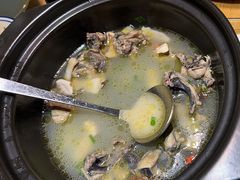 姬松茸炖鸡-妈妈的味道(和顺古镇店)