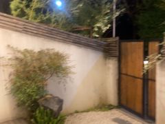 -悟空山宿陨石私汤温泉酒店(神舟大道地铁站店)