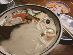 -雀舞云南菜(天津天河城购物中心店)