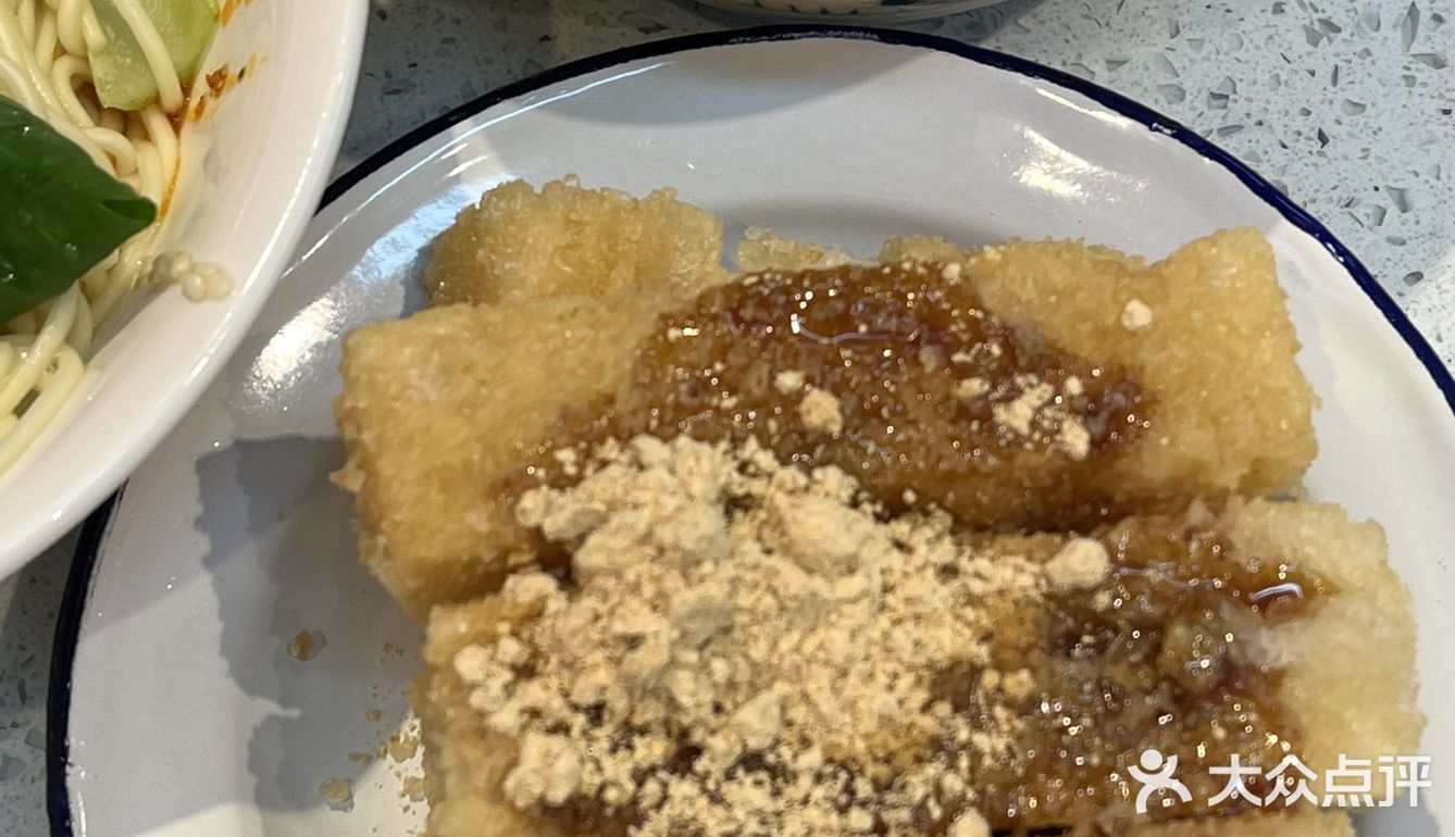 谁还没吃过这家川味小吃店！