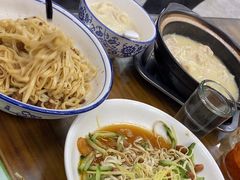 -雪琴面馆富安特色鱼汤面(城中花园店)