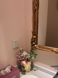 -蕾蕾美颜美容美体