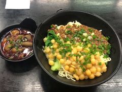 -丽影重庆小面(定西路店)