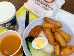 树屋香脆排条饭-Tangled Tree Tavern 老藤树食栈