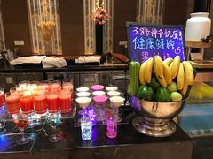 -月色西餐厅·海鲜刺身·烧烤(科学城保利郡雅酒店)