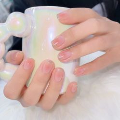 -七彩虹美甲美睫 半永久
