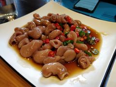 -臻鲜燕海鲜融合餐厅(金陵style店)