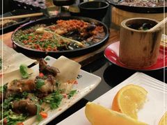 -何师烧烤Pro ·江湖川菜·小龙虾·精酿(太古里旗舰店)