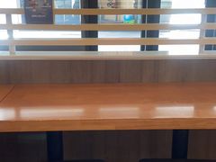-The Habit Burger Grill 哈比特汉堡(世博店)
