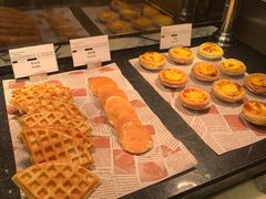 面包甜点陈列柜-南通滨江洲际酒店-西集自助餐厅