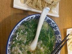 -八百里牛肉汤(盖饭·锅贴·万象城店)