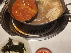 -左庭右院鲜牛肉火锅(金山万达店)