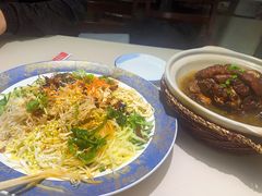 -老码头黑皮肘子锅包肉(赣水路店)