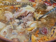 -威邵鸡煲(西华路总店)