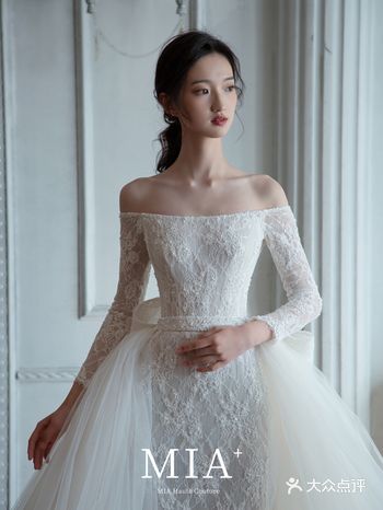 全身布满立体玫瑰刺绣的婚纱听说女孩看多了容易做梦