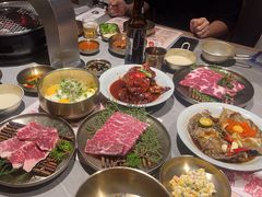 -草家酱蟹炭火烤肉店(珲春南路二店)