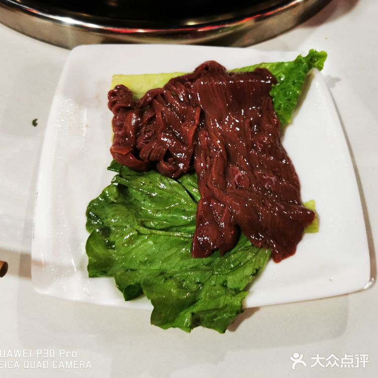 打卡重庆最大的一家火锅店枇杷园食为鲜火锅