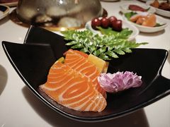 -雍容荟活帝王蟹活龙虾自助(苏宁旗舰店)