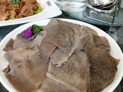 -何鲜菇火锅(大营盘店)