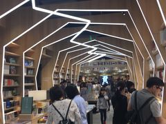 -覔书店(壹方城店)