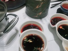 -红鼎豆捞·非遗鲍皇汤火锅(宝丰路店)