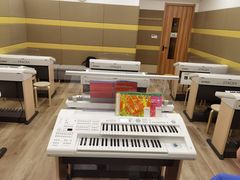 -雅马哈音乐中心 钢琴双排键鼓吉他(静安大融城店)