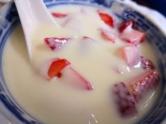 -周大娘牛乳(旧寨古村总店)