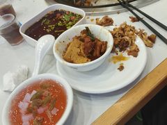 -鲁员外地锅鸡地锅鱼(古墩路店)