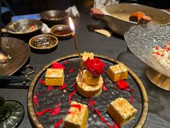 -蟹犇前•帝王蟹雪蟹(陆家嘴店)