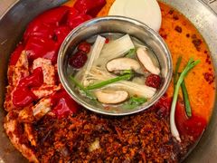 -山城年华老火锅(玉林店)