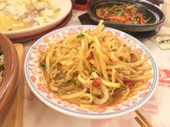 -堂瓦里·33年传统赣菜(第一街区店)