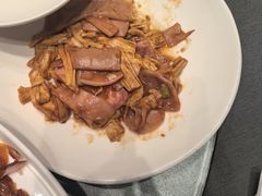 -凤凰园烤鸭店·唐山菜·传承花椒肉(老唐丰路店)