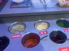 -佰人王串串香火锅(洋珠巷店)
