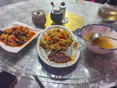 -天天向上素食餐厅(五台山店)