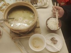 -霄汉牛三鲜湖北砂锅菜(万松园2店)