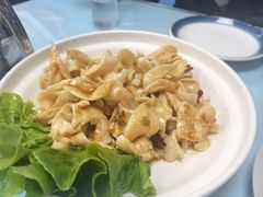 -崴海渔村(虹梅路店)