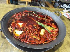 -黄潇洒老火锅(九眼桥宏济巷店)