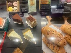 -星巴克臻选(上海合生汇1F店)